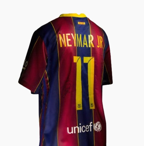 Tenha sua camisa do Barcelona autografada pelo Neymar